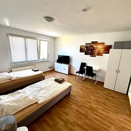 Monteurwohnung Bei Schwarze Pumpe Apartment *